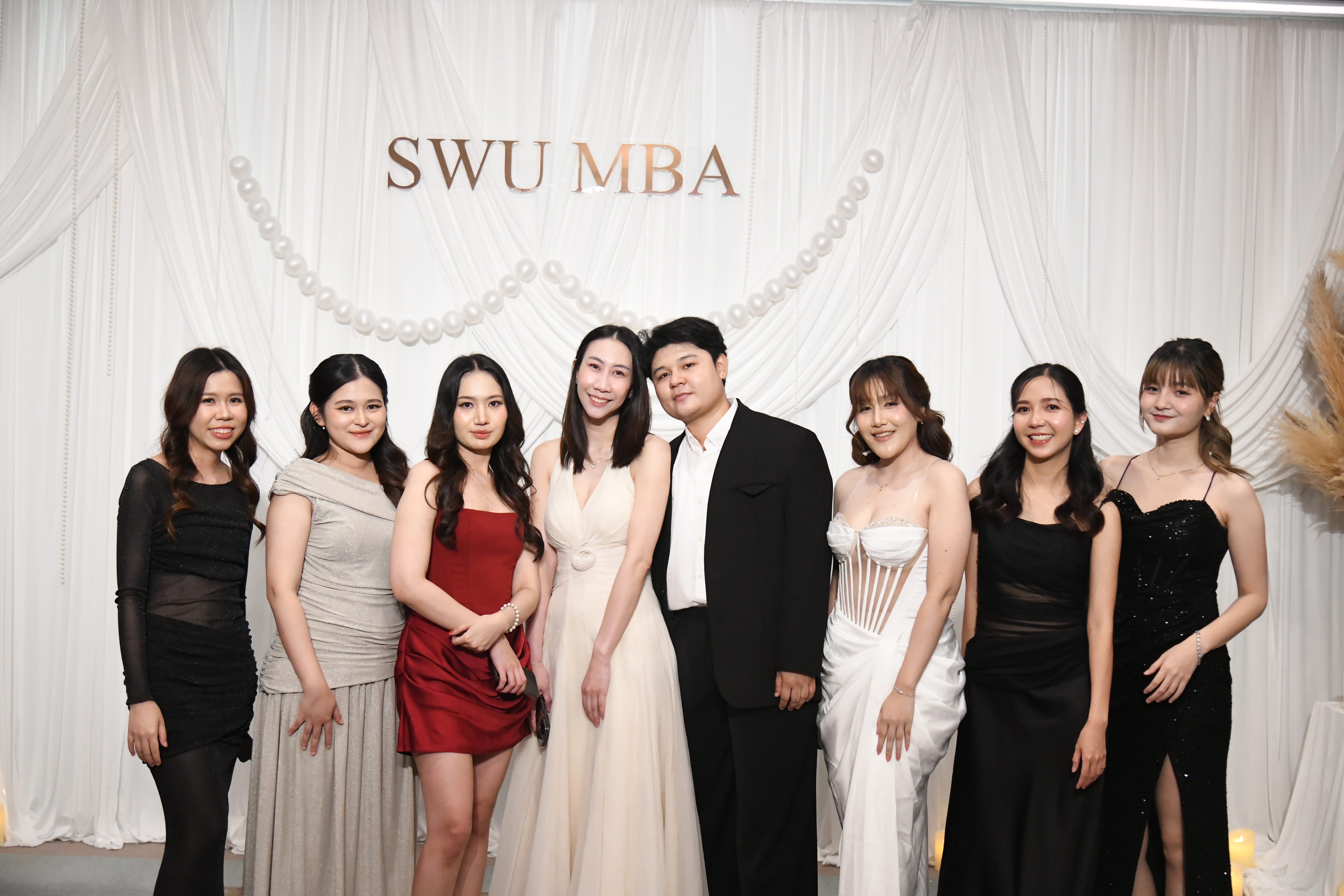 ภาพกิจกรรมโครงการจัดงานปัจฉิมนิเทศ นิสิตหลักสูตรบริหารธุรกิจมหาบัณฑิต รุ่นที่ 26